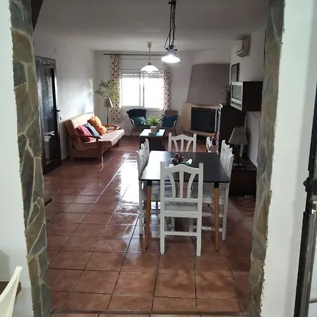 Casa Verdeesvida Holiday home Bellvei del Penedes